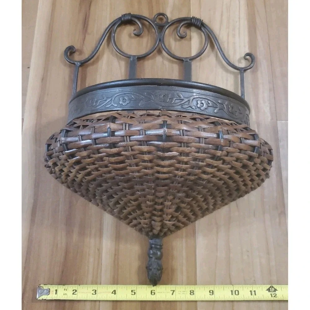 Vintage Wicker Front Door Basket Wicker And Metal Decorative Wall Basket